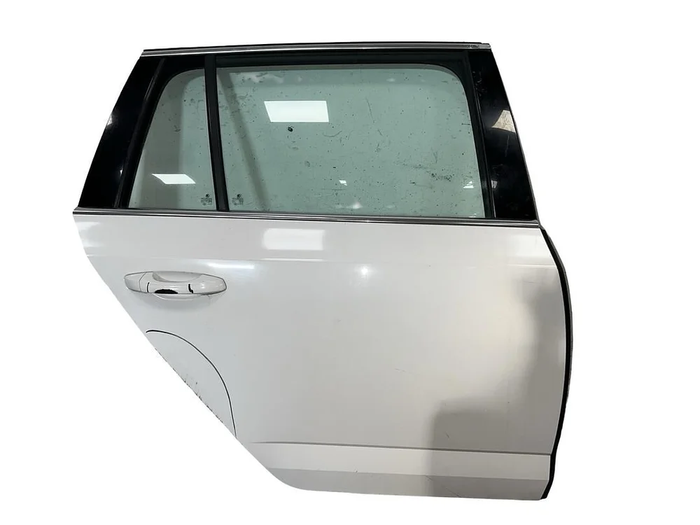 Škoda Octavia 3 facelift kombi r.v. 2018 bílá barva kód barvy LF9E 1026 9P9P pravé zadní dveře S5VX3T73408 Škoda Octavia 3 facelift kombi r.v. 2018 bílá barva kód barvy LF9E 1026 9P9P pravé zadní dveře S5VX3T73408