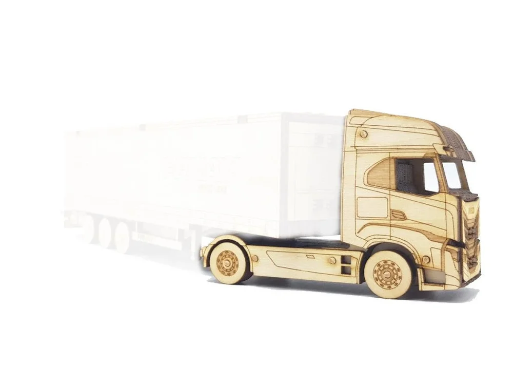 Stavebnice IVECO kamion S-Way, 1:64 743648