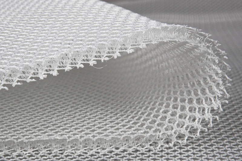 Větrací podložka pod matraci 3mesh antikondenzační rozměry 2000 x 800 x 10 mm Carbest bílá pro karavany, obytná auta a lodě 312117